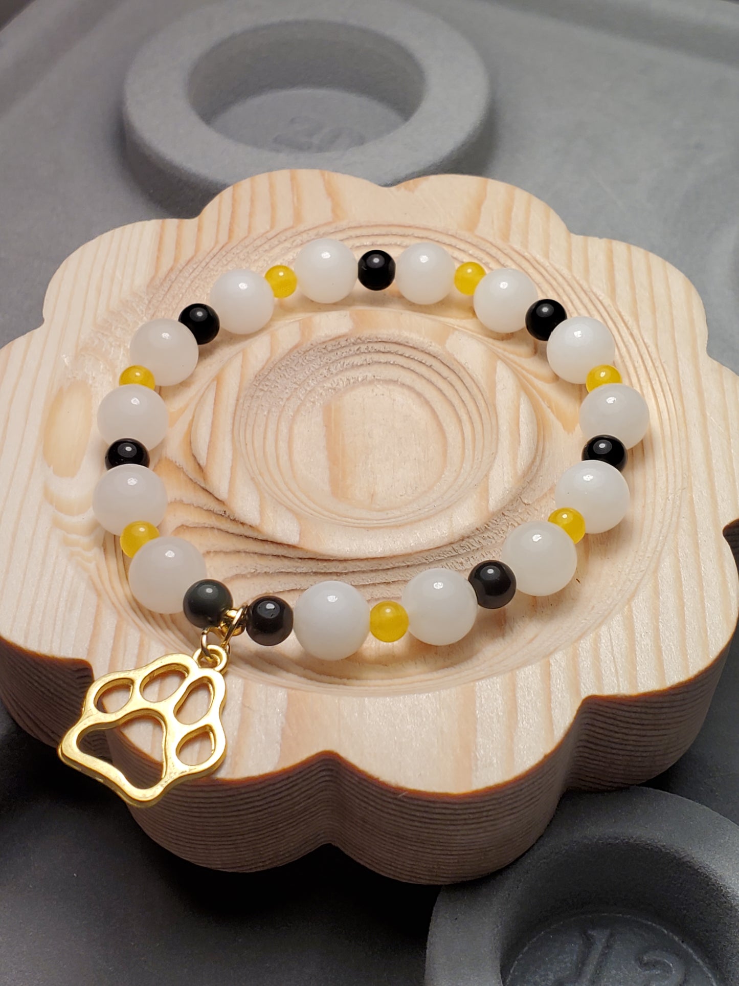 Home Games Bulldog Fan+Charm -White Jade- Real Crystal Bead Bracelet