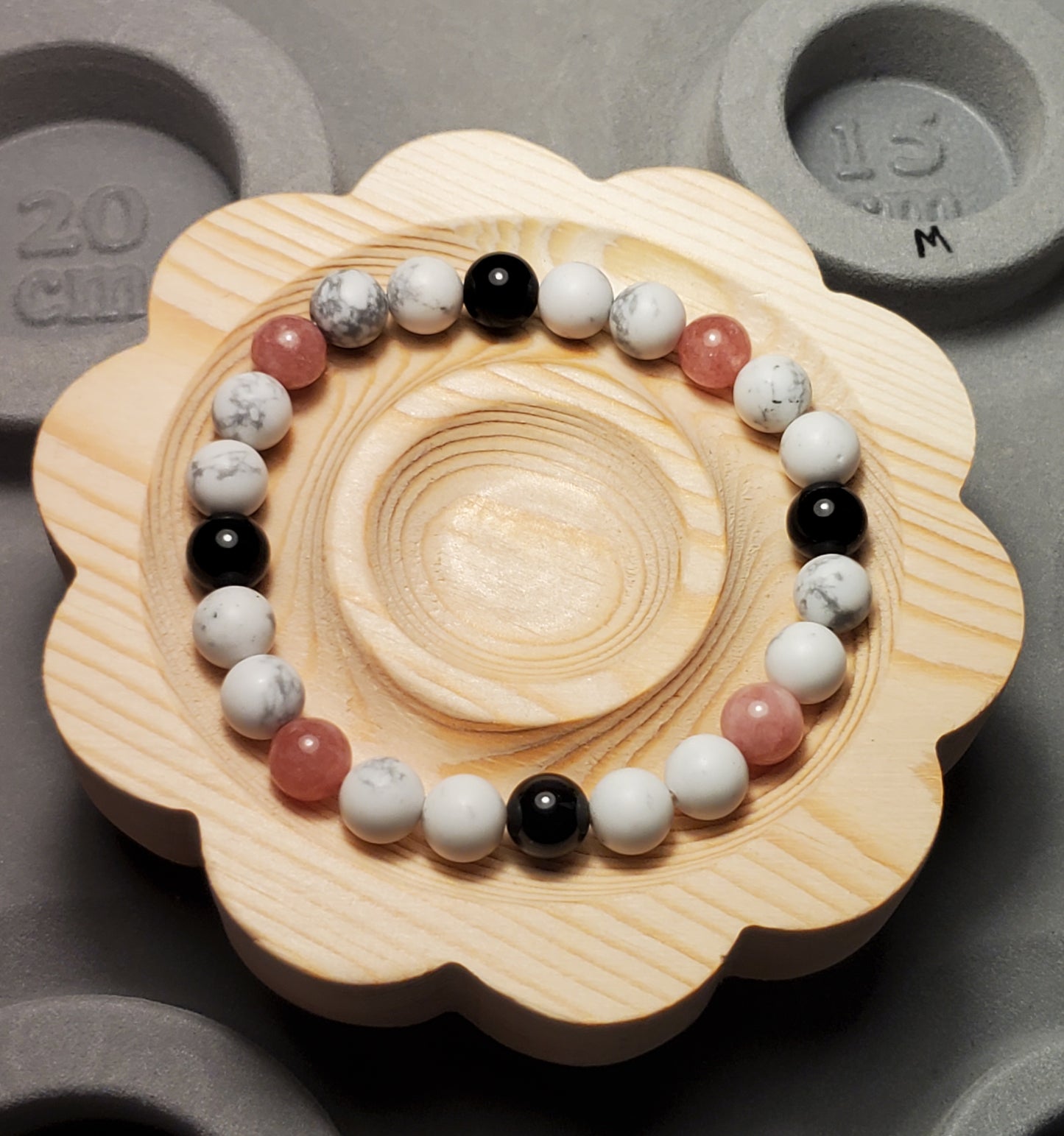 Howl it Up - Howlite, Obsidian & Sunstone(dyed) - Crystal Bead Bracelet