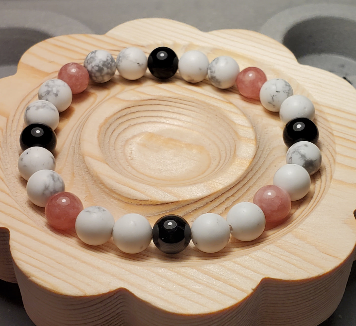 Howl it Up - Howlite, Obsidian & Sunstone(dyed) - Crystal Bead Bracelet