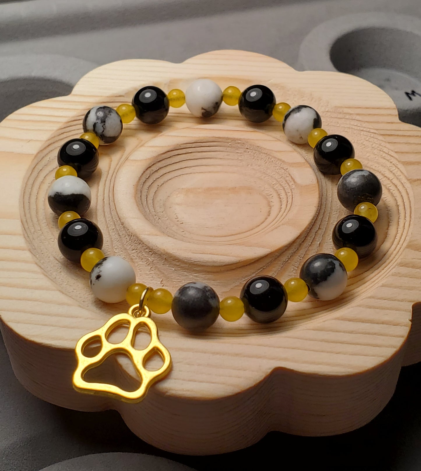 Black & Yellow + Pawprint Charm - Zebra & Chalcedony - Crystal Bead Bracelet