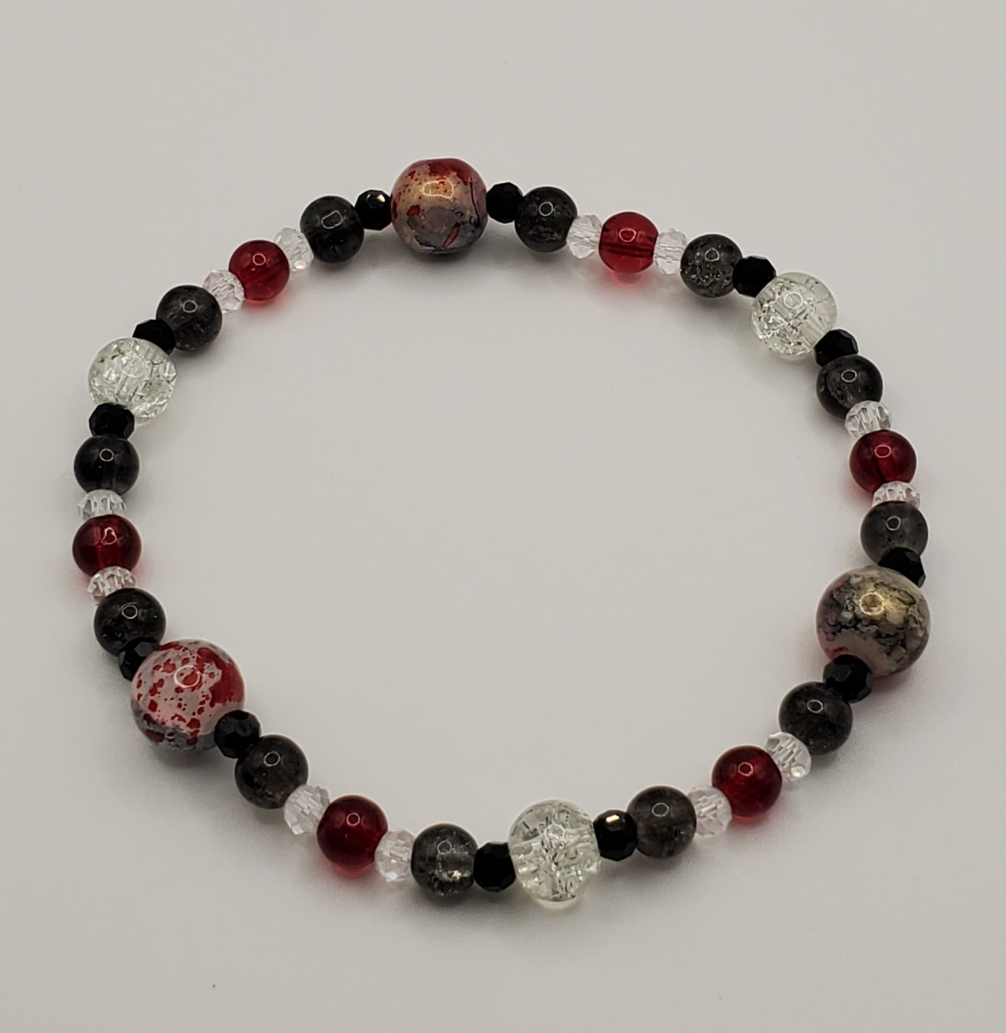 Dramatic Red - Single Layer Glass Bead Bracelet